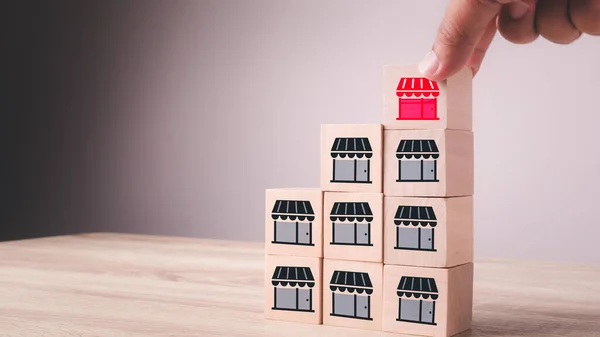 Close Hand Choose Stack Cube Wooden Blocks Place Line Franchise — Stockfoto