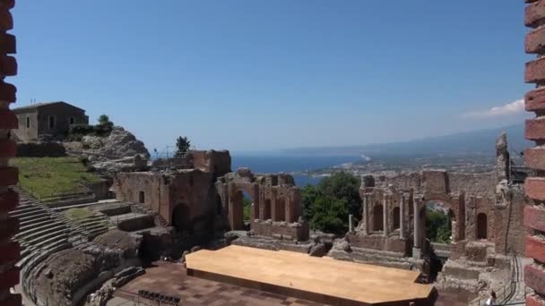 Ruines Théâtre Romain Grec Taormine Pittoresque Vulcano Etna Arrière Plan — Video