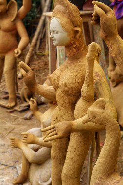 Tanrı ve Tanrıça 'nın kil heykeli, güzel Hint kültürü.