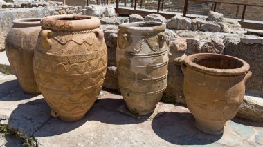 knossos Sarayı, Yunanistan'ın eski kavanozlarda