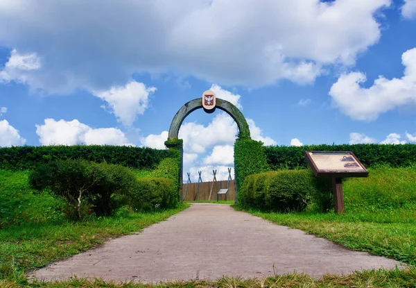 Jacksonville, Florida: Fort Caroline National Memorial, Fort de la Caroline reconstruction. Attempted French colonial settlement on St Johns River. Entrance arch. Timucuan Ecological Historic Preserve