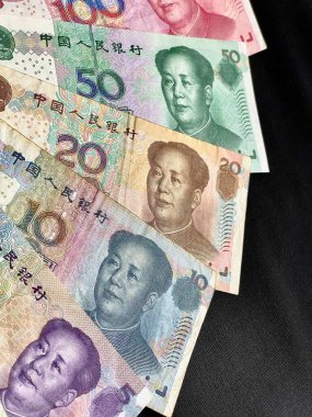 Çin: Renminbi Çin Halk Cumhuriyeti 'nin resmi para birimidir. Yuan, Çin Halk Bankası 'nın Çin' in parasal otoritesi olan Renminbi 'nin temel birimidir..
