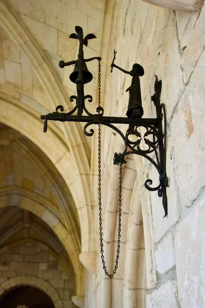 Колокол Древнего Испанского Монастыря Монастырь Святого Бернара Клерво Построен 1100 Лицензионные Стоковые Изображения