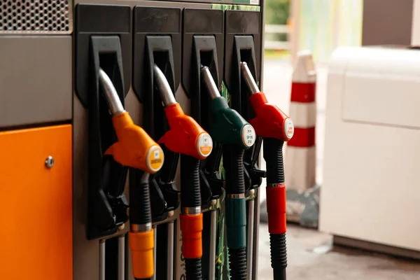 Poziome Ujęcie Pomp Paliwowych Stacji Benzynowej Pompa Dozująca Paliwo — Zdjęcie stockowe