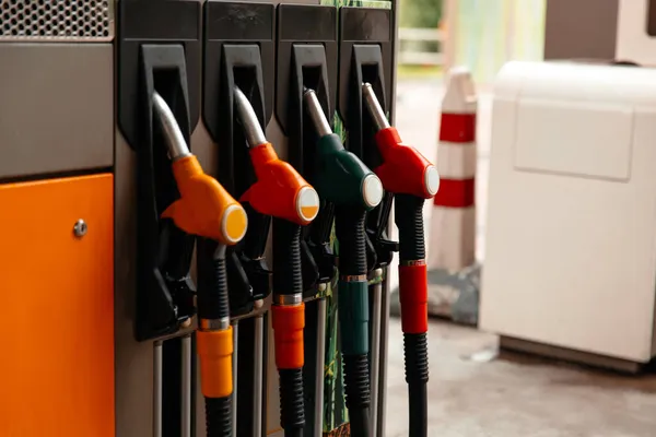 Pompa Dozująca Paliwo Rzut Poziomy Niektórych Pomp Paliwowych Stacji Benzynowej — Zdjęcie stockowe