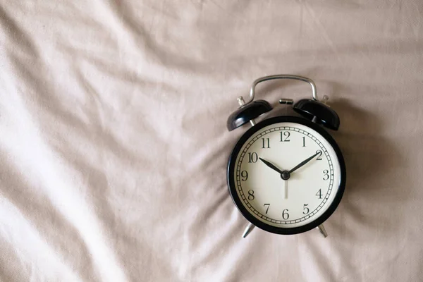 Alarm Clock Bed Copy Space Design — Fotografia de Stock
