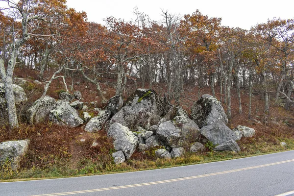 Shenandoah National Park Virginia Usa November 2021 Rotsachtige Gevel Langs — Stockfoto