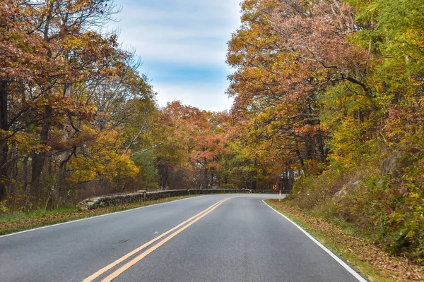 Park Narodowy Shenandoah Wirginia Usa Listopada 2021 Skyline Drive Kręta — Zdjęcie stockowe