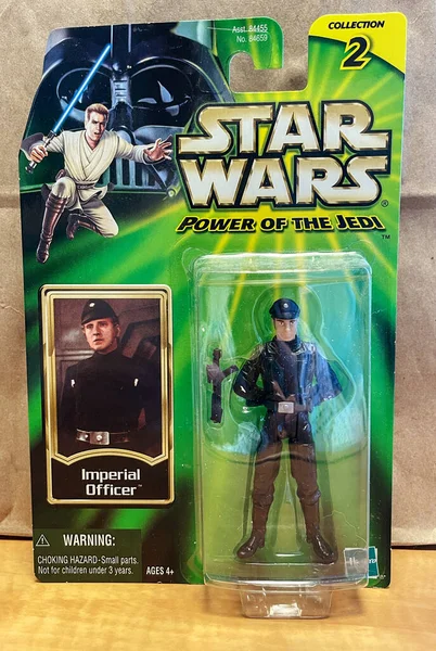 Fairfax, Virginia 30 Nisan 2022: Yıldız Savaşları İmparatorluk Subay figürü MOC, Hasbro 2000 Jedi Serisi 2 'nin gücü, Yakışıklı Aksiyon Kartı