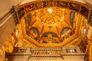 Loreto 'nun Kutsal Evi' nin Sığınağı 'nın iç görünüşü. Ağustos 2021 Loreto, Marş - İtalya