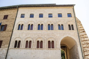 Ancona, Marche - İtalya 'daki Senato binasına bakın