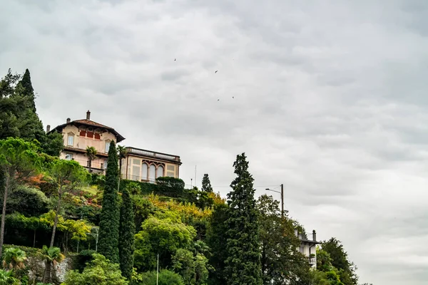 Widok Dom Warennie Jeziora Como Lombardia Włochy — Zdjęcie stockowe