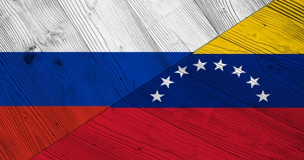 Bölünmüş Ahşap Tahtada Rusya Venezuela Bayrağı Olan Bir Arka Plan — Stok fotoğraf