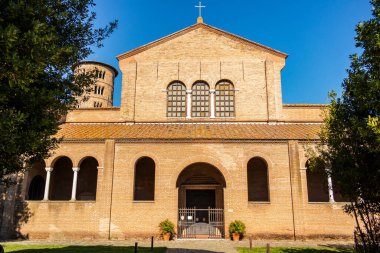Ravenna 'daki Sant' Apollinare Katedrali, Emilia Romagna - İtalya