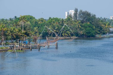 Cochin, Hindistan 'daki Çin Balıkçı Ağları' nın panoramik bir görüntüsü