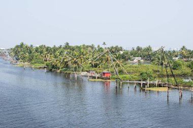 Cochin, Hindistan 'daki Çin Balıkçı Ağları' nın panoramik bir görüntüsü