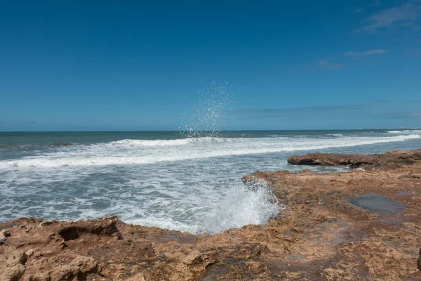 Santa Clara del Mar 'daki deniz manzarası, Buenos Aires, Arjantin  