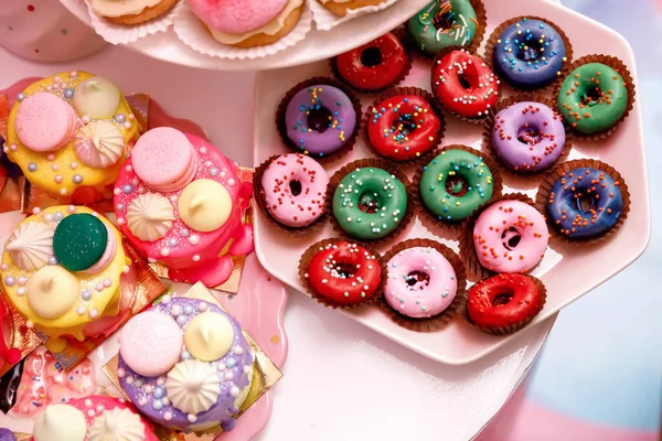 Colorful Donuts Cakes Decorated Pastry Beads Meringue Macarons Table — Stock Photo, Image