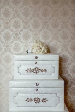 Düğün çiçekleri, beyaz renk, gelin buketi yakın plan. Şakayıklardan yapılmış, yakın plan, seçici odak, hiç kimse