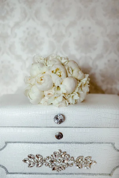 Flores Casamento Cor Branca Closeup Bouquet Nupcial Decoração Feita Peônias — Fotografia de Stock