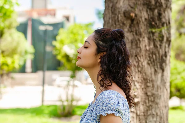 Side View Young Brunette Woman Wearing Summer Dress Standing City — Fotografia de Stock