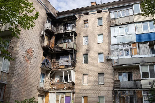 Ukrayna 'nın Chernihiv kentindeki çok katlı bir bina savaş sırasında hasar gördü. Ukrayna 'ya Karşı