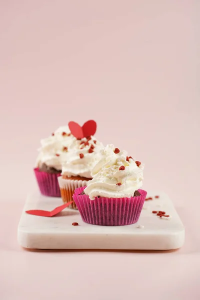 Three Homemade White Chocolate Muffins White Creamy Frosting Heart Shared — Stock Photo, Image