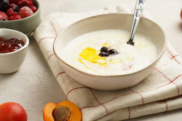 Traditional Breakfast Semolina Porridge Creamy Pudding Butter Frozen Blueberries Fresh — Stock Photo, Image