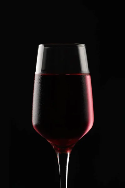 Close Red Wine Glass Black Background Contours Light — Stock Photo, Image