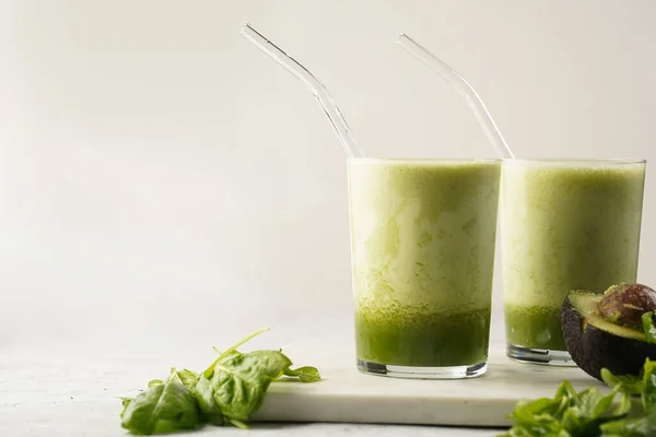 Glass Green Healthy Detox Smoothie Spinach Matcha Powder Glass Straw — Stockfoto