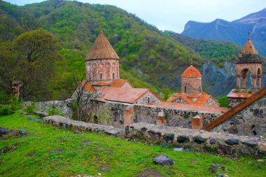 Dadivank - Artsakh Cumhuriyeti Shahumian Bölgesindeki manastır