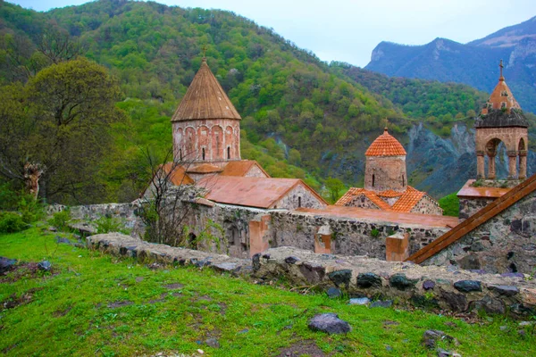 ダディバンク アルトサフ共和国のシャーマン地方の修道院 — ストック写真