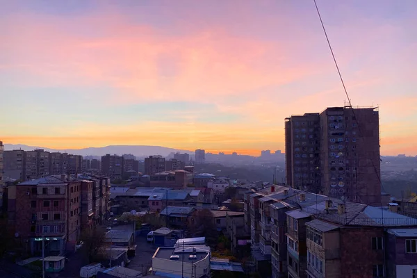 Tapeten Schönheit Sonnenaufgang Jerewan Stadt — Stockfoto