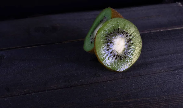 Kiwi Dřevěné Pozadí Kopií Prostor — Stock fotografie