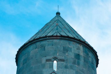 Tegher Manastırı, Aragatsotn Eyaletindeki Ermeni Manastırı. Ermeni Havari Kilisesi