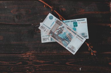 Rus parası, Rus Rublesi, tahtanın üzerinde ruble banknot. Duvar kağıdı işi ve finans