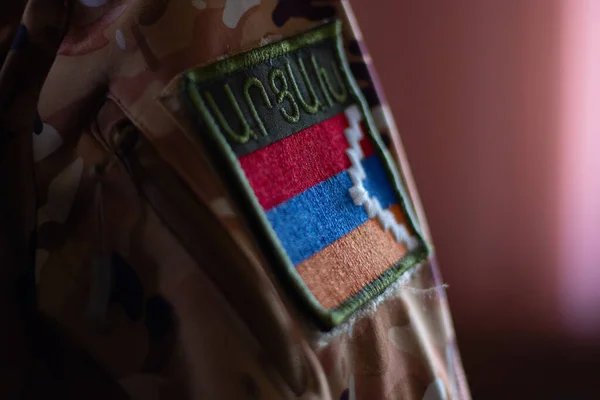 Artsakh Soldato Soldato Con Bandiera Artsakh Bandiera Artsakh Uniforme Militare — Foto Stock