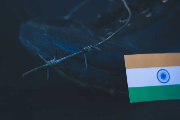 Indien Armé Militära Stövlar Flagga Indien Och Taggtråd Militär Koncept — Stockfoto
