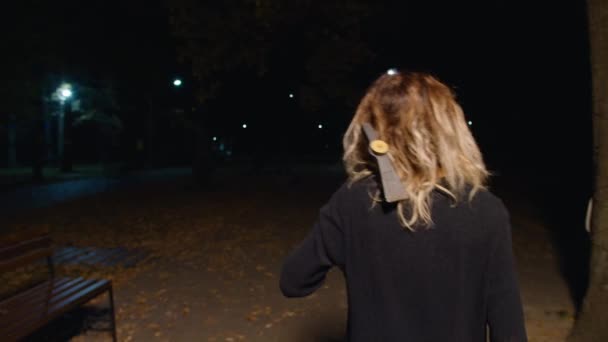 Cinematic Shot Awakening Creepy Zombie Woman Runs Out Dark Attacks — стоковое видео