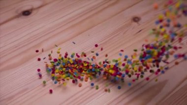 confectionery decorations fall very slowly, 1000fps.