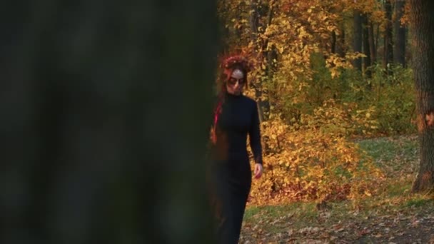 Una Giovane Donna Con Trucco Santa Muerte Vestita Con Vestito — Video Stock