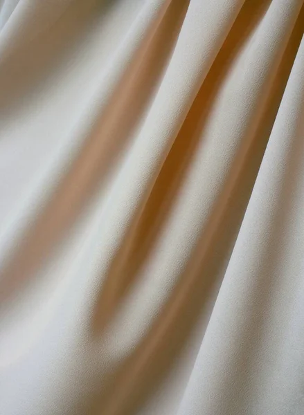 Texture Tessuto Setoso Color Crema Chiaro Con Drappeggio Design — Foto Stock