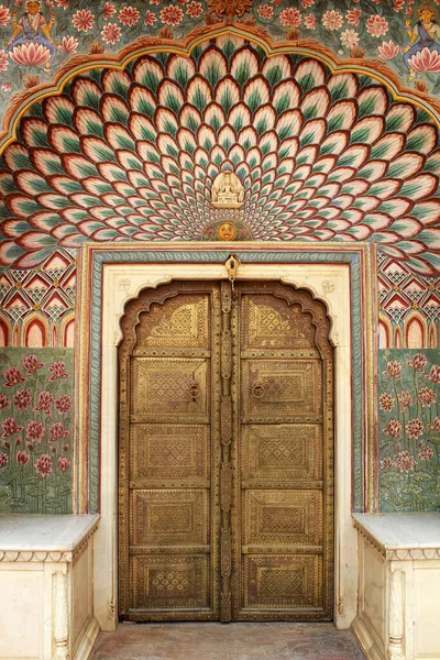 City Palace Jaipur Gulddörr Indien — Stockfoto