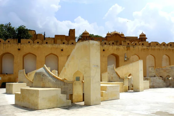 Stare Obserwatorium Instrumentami Jantar Mantar Jaipur Indie — Zdjęcie stockowe