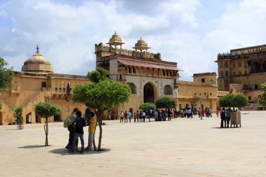 Amber kalesinde Suraj Pol (Güneş Kapısı). Jaipur, Hindistan