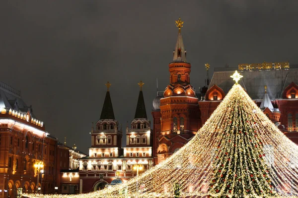 Χριστουγεννιάτικο Δέντρο Στην Κόκκινη Πλατεία Μόσχα Ρωσία — Φωτογραφία Αρχείου
