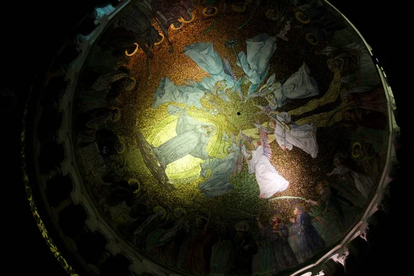 Sacre Coeur Bazilikası 'ndaki tavan. Paris, Fransa 