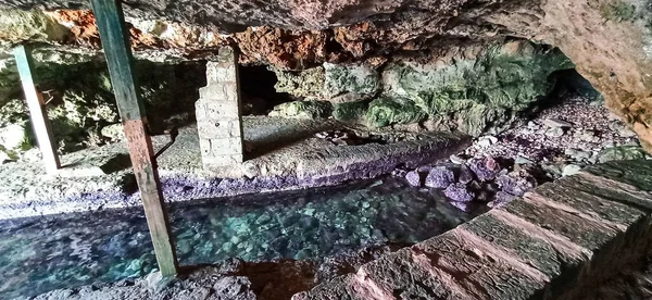 Cova Des Pardals Menorca Βαλεαρίδες Νήσοι Ισπανία Θαλάσσια Σπηλιά Ψαράδες — Φωτογραφία Αρχείου