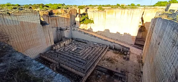 Lthica Pedreres Hostal Menorca Balearerna Spanien Sandstensbrott Skuren Väggen — Stockfoto