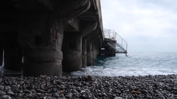 Praia Minori Costa Amalfitana Campania Itália Ondas Costa Com Colunas — Vídeo de Stock